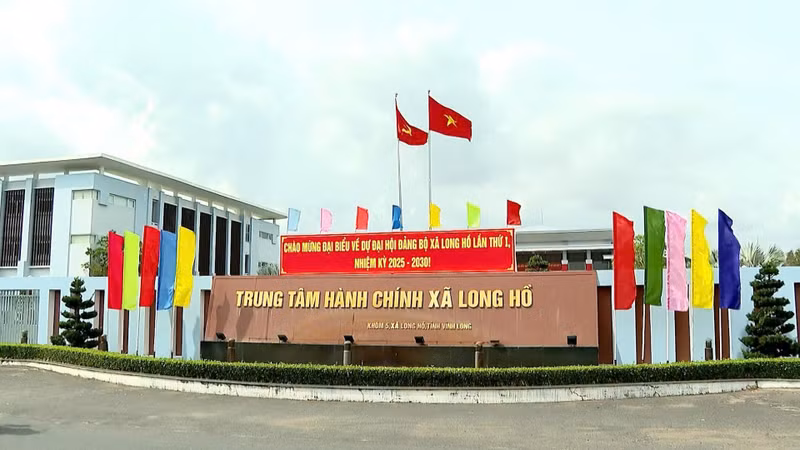 Xã Long Hồ.