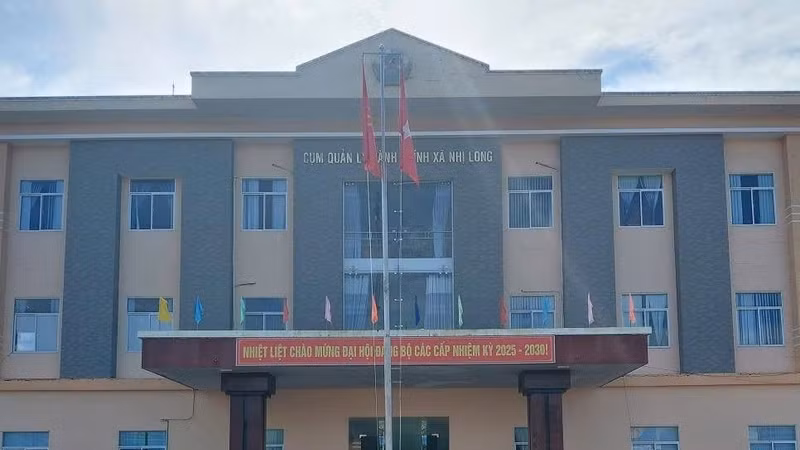 Xã Nhị Long.
