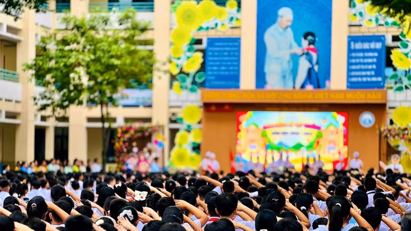 Bí thư Thành ủy TP HCM Trần Lưu Quang dự lễ khai giảng năm học 2026-2027