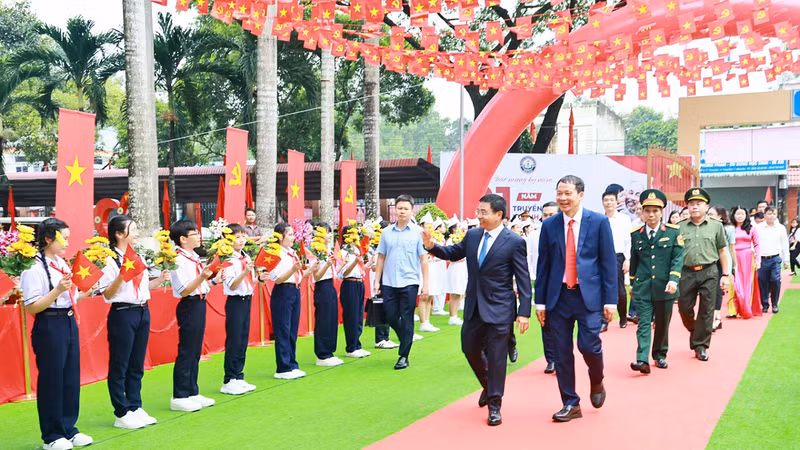 Hơn 1 triệu học sinh TP Đồng Nai hân hoan bước vào năm học mới 2026-2027 