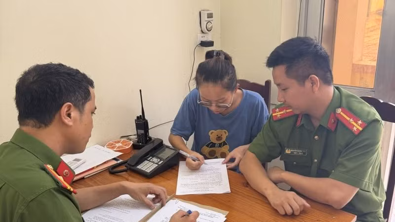 Nhân viên nhà thuốc ở Phú Thọ bị khởi tố vì tham ô 356 triệu đồng