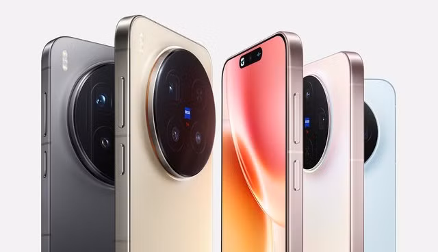 Tại sự kiện tổ chức tại Trung Quốc tối ngày 13/10, vivo trình làng dòng sản phẩm cao cấp vivo X300 và X300 Pro. Sự kiện được tổ chức với nhiều đại diện từ Việt Nam, hé lộ khả năng bán chính hãng của dòng máy này.