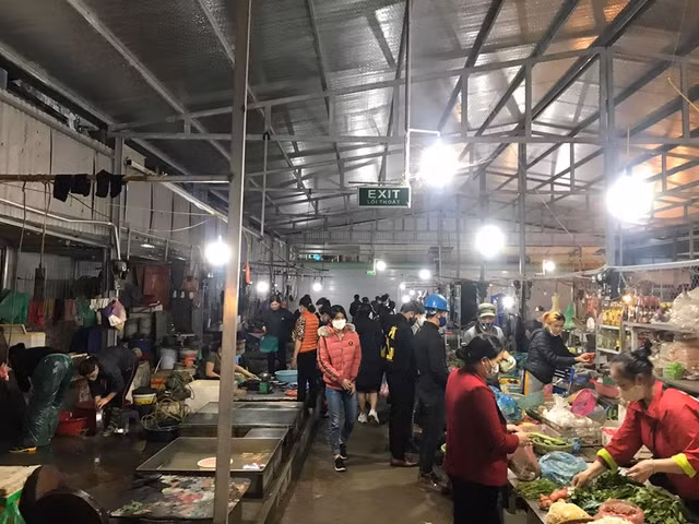 Thu nhap 3 trieu dong/thang song nhu nao tai Ha Noi khi COVID-19 keo dai?