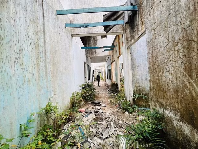 Cận cảnh dự án công viên Thiên Bút thành nơi tiêm chích ma túy - Hình 5 Can canh du an cong vien Thien But thanh noi tiem chich ma tuy-Hinh-5