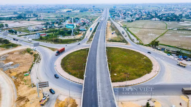 Cận cảnh cao tốc Mai Sơn - QL45 chuẩn bị hoàn thành Can canh cao toc Mai Son - QL45 chuan bi hoan thanh