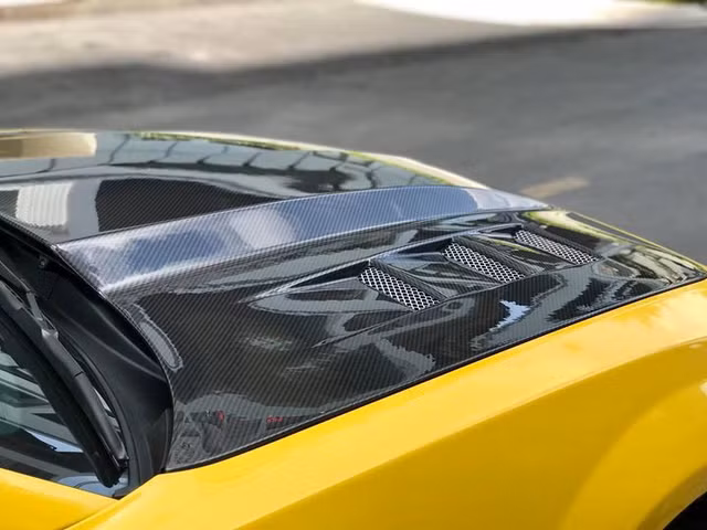 Xe sang Chevrolet Camaro bi CSGT dung sung AK choc be kinh khung co nao?-Hinh-4
