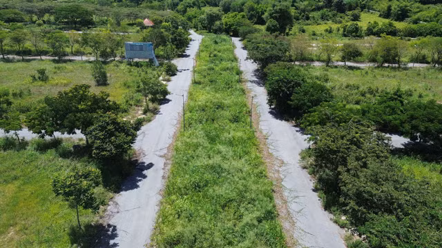 Cảnh hoang tàn tại dự án khu dân cư Giang Điền đang bị thanh tra - Hình 6 Canh hoang tan tai du an khu dan cu Giang Dien dang bi thanh tra-Hinh-6