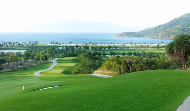Những sân golf nào dừng đón khách vì dịch Covid-19? - Hình 9 Nhung san golf nao dung don khach vi dich Covid-19?-Hinh-9
