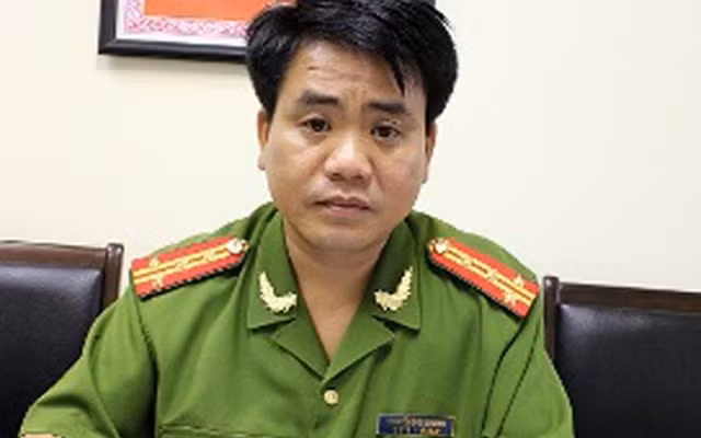 Con đường tiến thân của ông Nguyễn Đức Chung Con duong tien than cua ong Nguyen Duc Chung