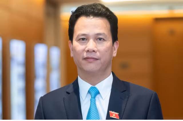 Ông Đặng Quốc Khánh - Bộ trưởng TNMT hôm nay trả lời chất vấn Ong Dang Quoc Khanh - Bo truong TNMT hom nay tra loi chat van