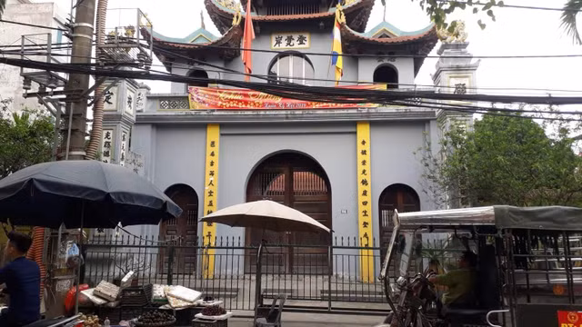 Cong an vao cuoc nghi van bao hanh tre em o chua Sung Khoang-Hinh-3