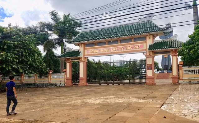 Bắt chủ tịch huyện ở Gia Lai vì lợi dụng công trình nghĩa trang để tham ô tài sản - Hình 2 Bat chu tich huyen o Gia Lai vi loi dung cong trinh nghia trang de tham o tai san-Hinh-2