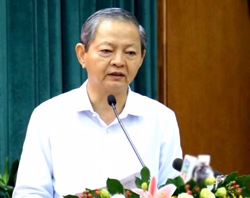 Chân dung dàn cựu lãnh đạo TP HCM vừa bị đề nghị kỷ luật - Hình 6 Chan dung dan cuu lanh dao TP HCM vua bi de nghi ky luat-Hinh-6
