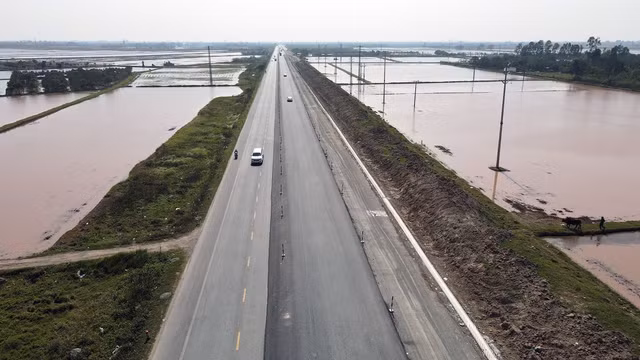 Tuyến đường nối 2 cao tốc qua Hưng Yên hơn 1.000 tỷ bao giờ hoàn thành? - Hình 2 Tuyen duong noi 2 cao toc qua Hung Yen hon 1.000 ty bao gio hoan thanh?-Hinh-2
