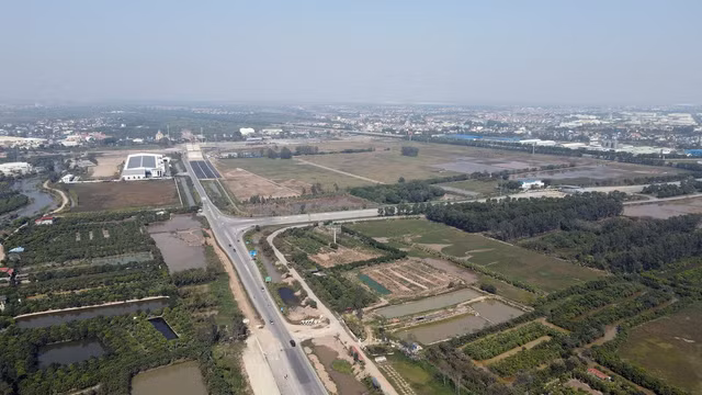 Tuyến đường nối 2 cao tốc qua Hưng Yên hơn 1.000 tỷ bao giờ hoàn thành? - Hình 11 Tuyen duong noi 2 cao toc qua Hung Yen hon 1.000 ty bao gio hoan thanh?-Hinh-11