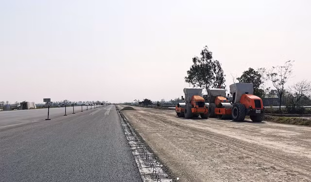 Tuyến đường nối 2 cao tốc qua Hưng Yên hơn 1.000 tỷ bao giờ hoàn thành? - Hình 4 Tuyen duong noi 2 cao toc qua Hung Yen hon 1.000 ty bao gio hoan thanh?-Hinh-4
