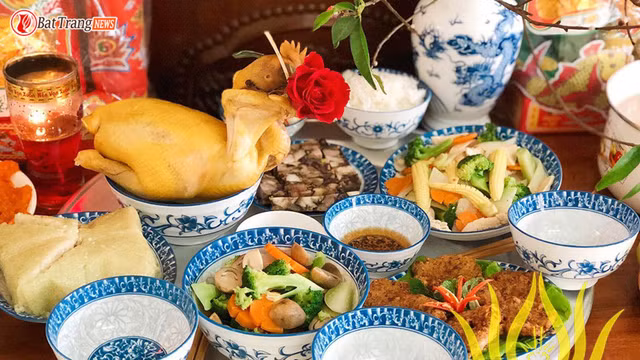 Chuyen gia noi gi ve tin lan truyen khong cung ga vao Giao thua 2025?
