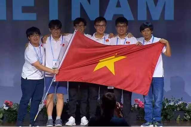 Nhìn lại 9 sự kiện giáo dục nổi bật năm 2022 - Hình 2 Nhin lai 9 su kien giao duc noi bat nam 2022-Hinh-2