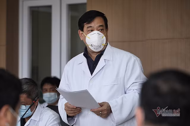 8 bệnh nhân COVID-19 đang diễn tiến rất nặng - Hình 2 8 benh nhan COVID-19 dang dien tien rat nang-Hinh-2