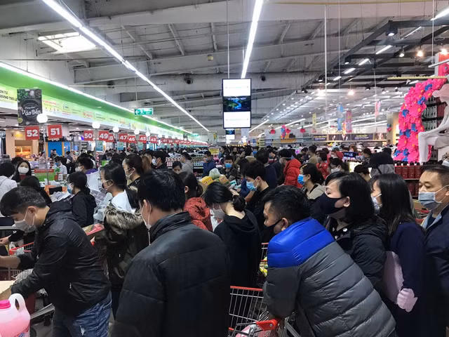 Xe công nghệ đua mở dịch vụ 'đi chợ giùm' mùa Covid-19 Xe cong nghe dua mo dich vu 'di cho gium' mua Covid-19
