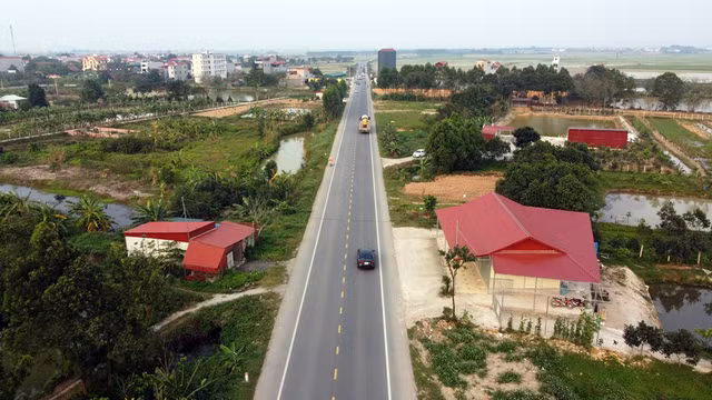 Chu tich UBND thi xa Que Vo noi gi ve cong trinh tren dat nong nghiep?-Hinh-2
