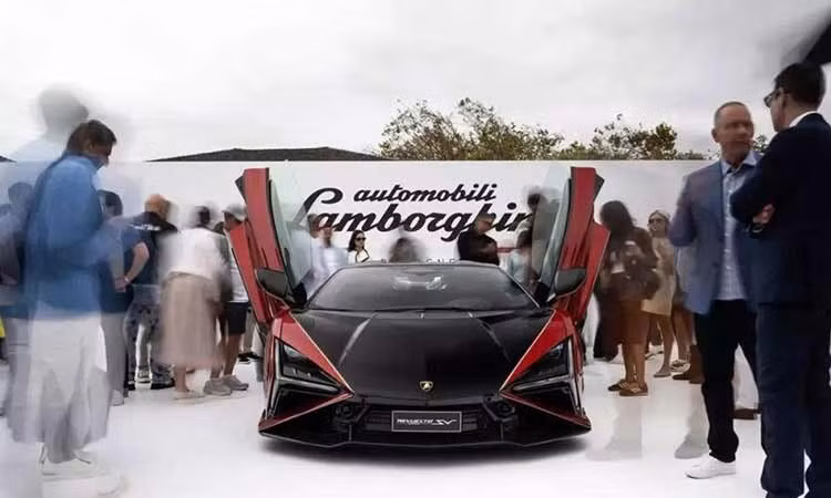 Lamborghini chính thức ra mắt "siêu bò" Revuelto SV nhanh và mạnh nhất