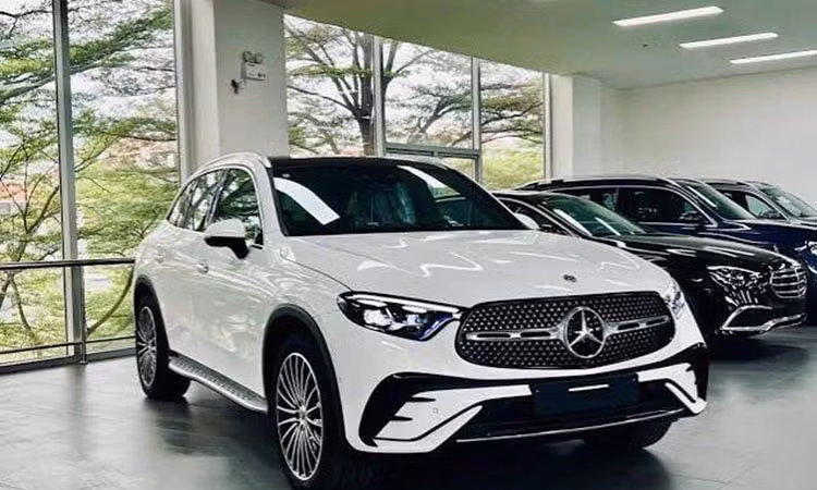 Mercedes-Benz GLC 300 2026 đang giảm hơn nửa tỷ đồng tại đại lý