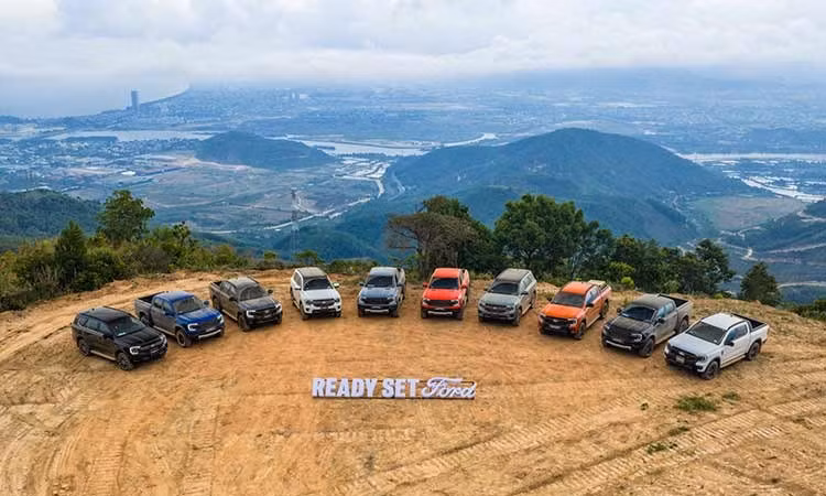 Ford Việt Nam đưa triết lý Ready Set Ford đến với các khách hàng toàn quốc