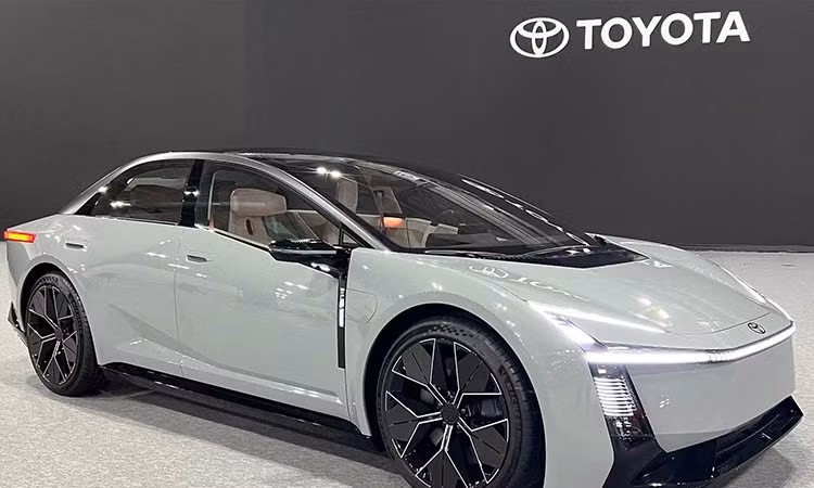 Toyota Corolla - xe bán chạy nhất sắp "lột xác", thêm động cơ mới