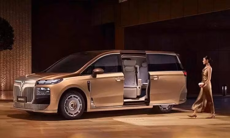 Voyah Dream 9 - MPV Dongfeng chưa mở bán đã "cháy hàng" chỉ sau 48 giờ