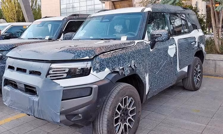 Nissan Terrano 2027 mới lộ diện trên phố, sẵn sàng "đấu" Toyota Fortuner