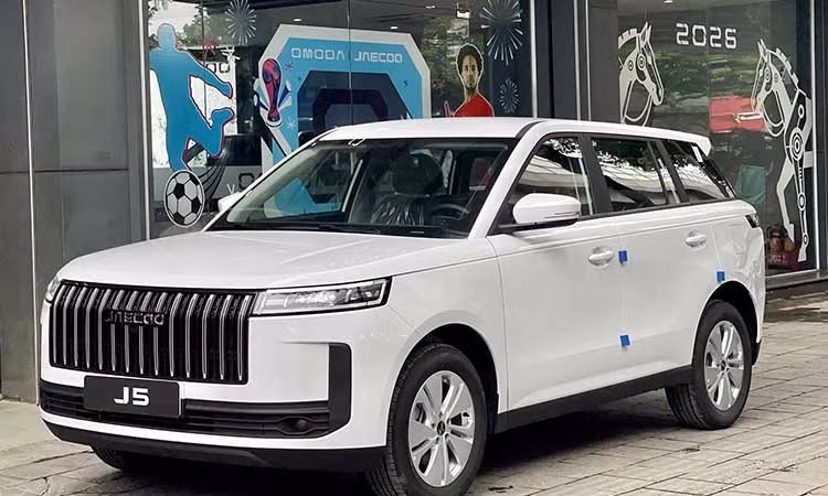 Tận mục xe SUV aecoo J5 máy xăng tại Việt Nam, giá dưới 500 triệu đồng