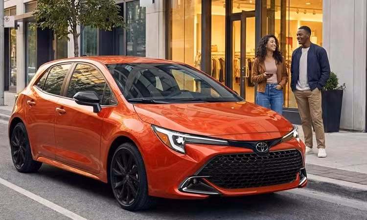 Toyota Corolla Hatchback 2027 ra mắt - nâng cấp loạt trang bị, từ 24.780 USD