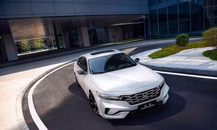 Honda Accord mới tinh chỉnh thiết kế, chờ màn "lột xác" vào 2027