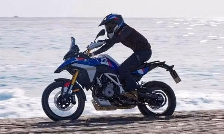 BMW Motorrad hé lộ streetfighter giá rẻ F450 R ra mắt tháng 10/2026