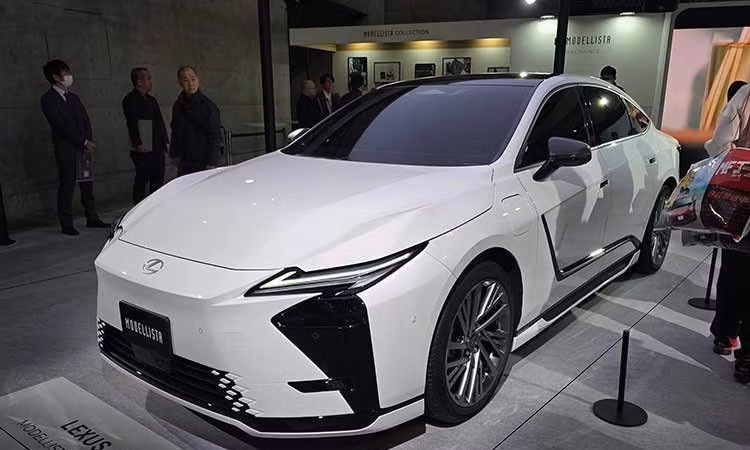 Lexus ES 2026 chốt lịch ra mắt Việt Nam, dự kiến từ 2,36 tỷ đồng