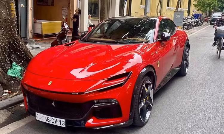Siêu SUV Ferrari Purosangue đầu tiên lăn bánh tại Hà Nội, khoảng 40 tỷ đồng