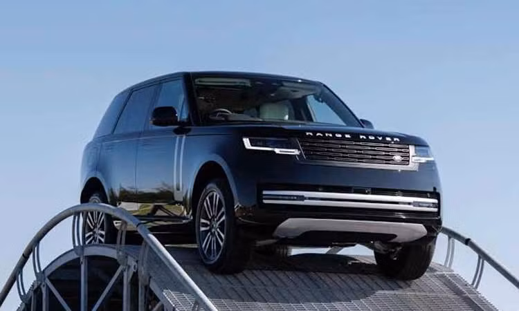 Mục sở thị Range Rover Electric chạy điện vừa ra mắt, từ 3,6 tỷ đồng