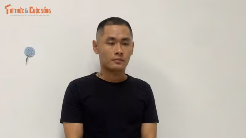Người yêu đi lấy chồng, vác dao chém 3 người thương vong tại TP HCM