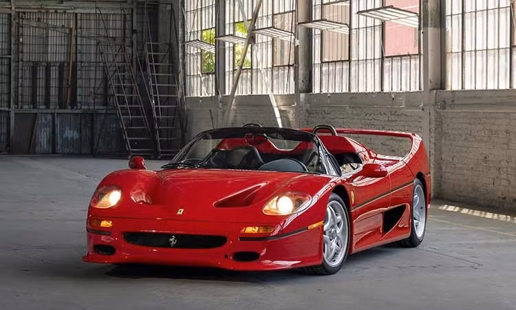 Ferrari F50 có ODO 170 km bán hơn 517 tỷ đồng khiến đại gia "choáng"