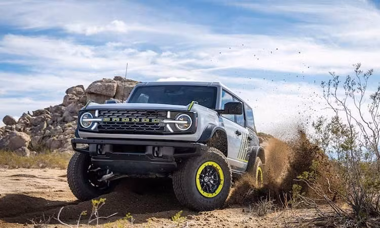 Ford Bronco 2027 mạnh vượt trội với động cơ 3.0 V6 tăng áp kép
