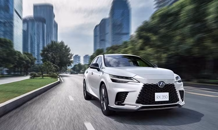 Lexus RX 2027 từ hơn 1,4 tỷ đồng - thêm kính cản tia hồng ngoại cách nhiệt