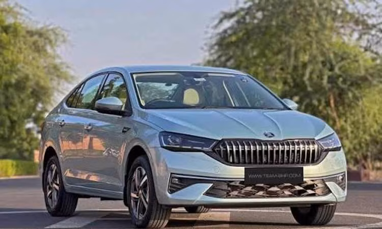 Skoda Slavia 2026 chỉ từ 300 triệu đồng - rẻ hơn đời cũ, "đấu" Honda City