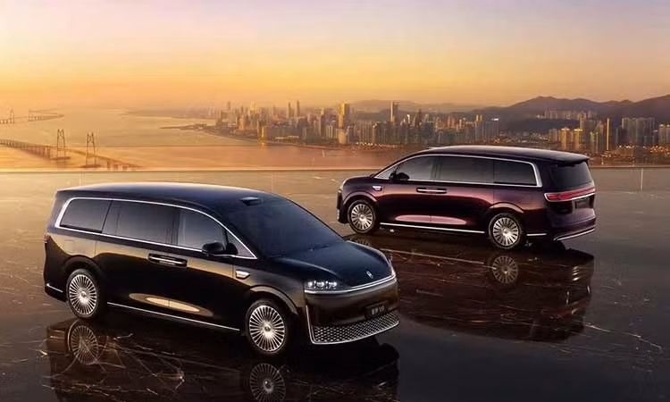 Luxeed Llounge - MPV hạng sang của Chery và Huawei có gì "đấu" Toyota Alphard