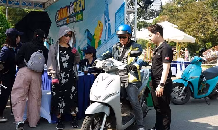TP.HCM dự kiến hỗ trợ tới 20 - 100 triệu cho người đổi xe máy và ôtô điện