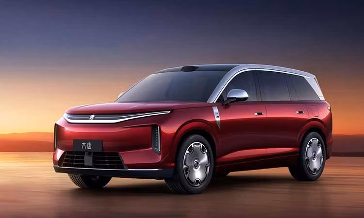 BYD Sealion 8 mới sẽ là chiếc xe tiên phong dùng màn hình "siêu to khổng lồ"