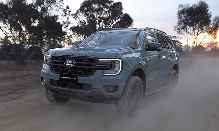 Ford Everest Wolftrak V6 2027 ra mắt - sức kéo 3,5 tấn, giá từ 50.900 USD