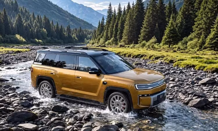 BYD chốt ra mắt Fang Cheng Bao Ti 9 - SUV chạy 310 km không "ăn xăng"