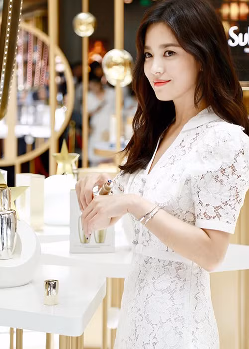 Cách đây ít ngày, Song Hye Kyo tham gia một sự kiện tại Trung Quốc.