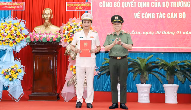 Tan Giam doc Cong an tinh Bac Lieu va Yen Bai la ai?-Hinh-3
